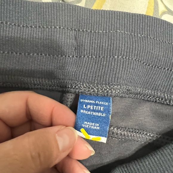 NWT Old Navy High-Rise Jogger Large Petite - Picture 5 of 6